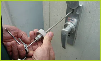 Expert Locksmith Services Westminster, CO 303-566-0917 Expert Locksmith Services Westminster, CO 303-566-0917 - 15-emergency-locksmiths